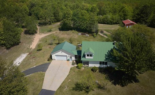 House in Munising, Michigan, United States 1