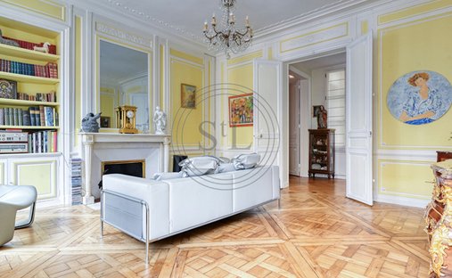 Apartment in Domaine National du Château, Versailles, France 1