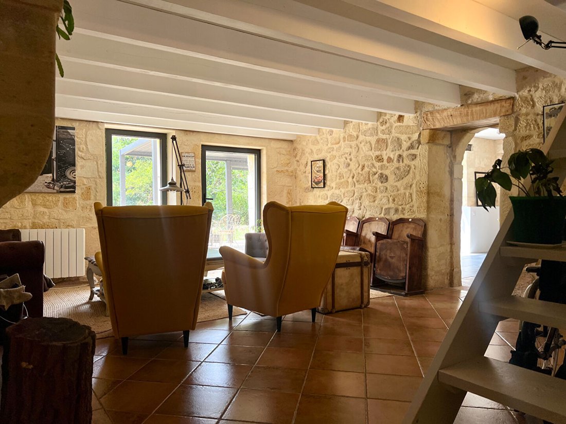 Villa in Prignac-et-Marcamps, Nouvelle-Aquitaine, France 5 - 18526127