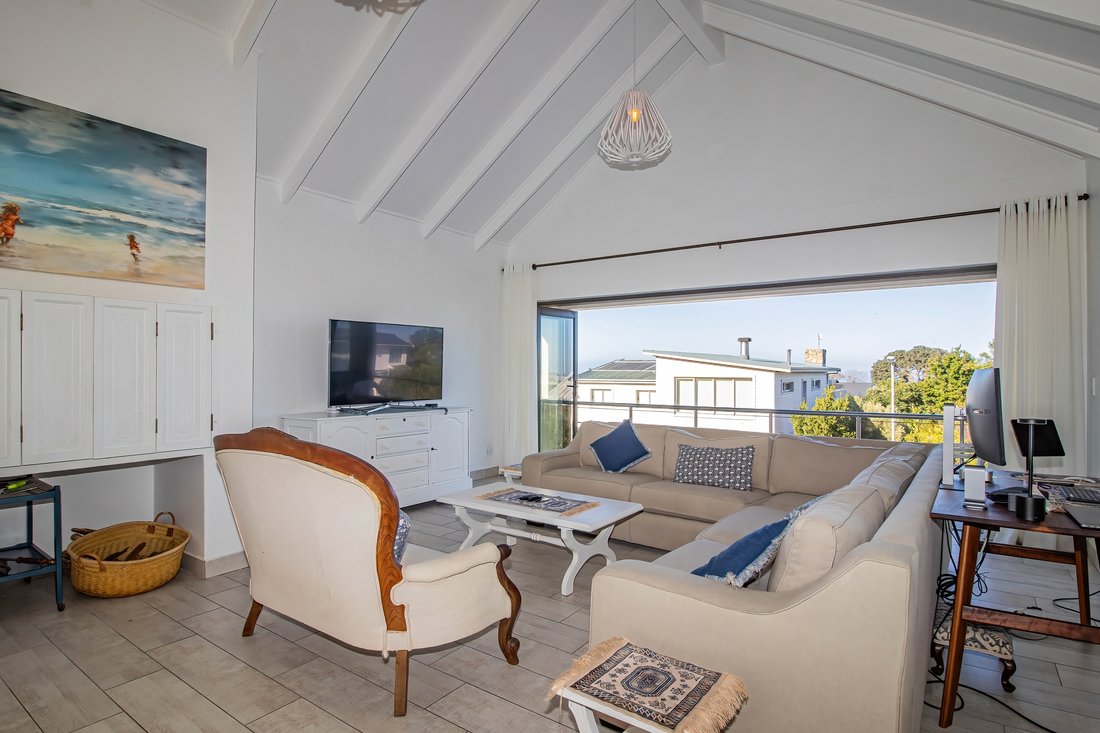 House in Hermanus, Western Cape, South Africa 5 - 18529968