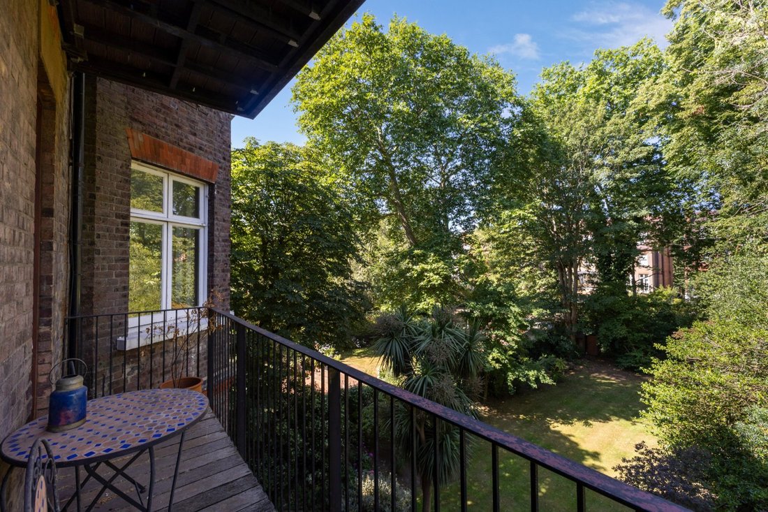 Apartment in Swiss Cottage, Camden, England 3 - 18526518