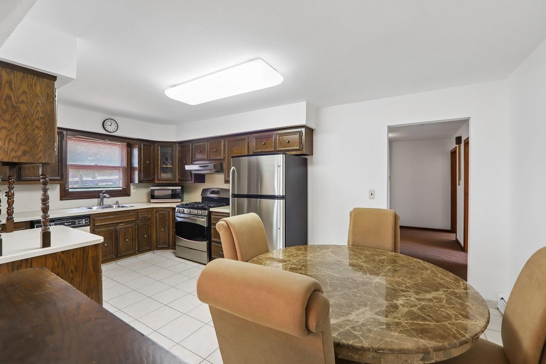 South Hackensack, New Jersey, United States 3 - 18529296