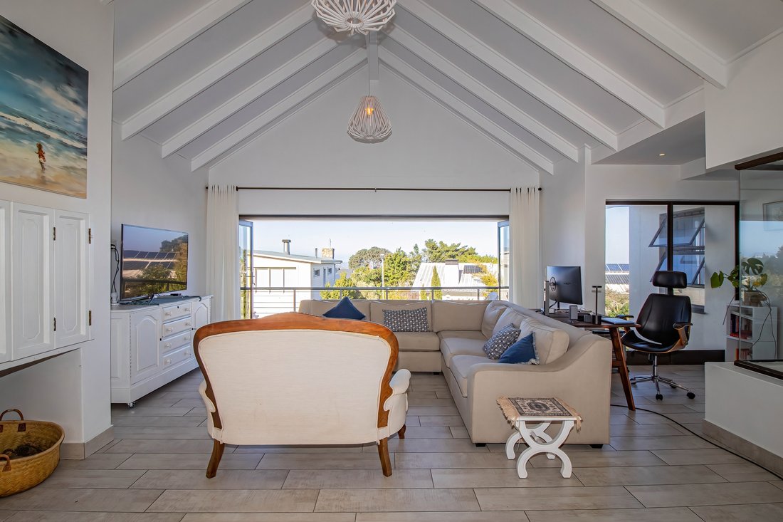 House in Hermanus, Western Cape, South Africa 2 - 18529968