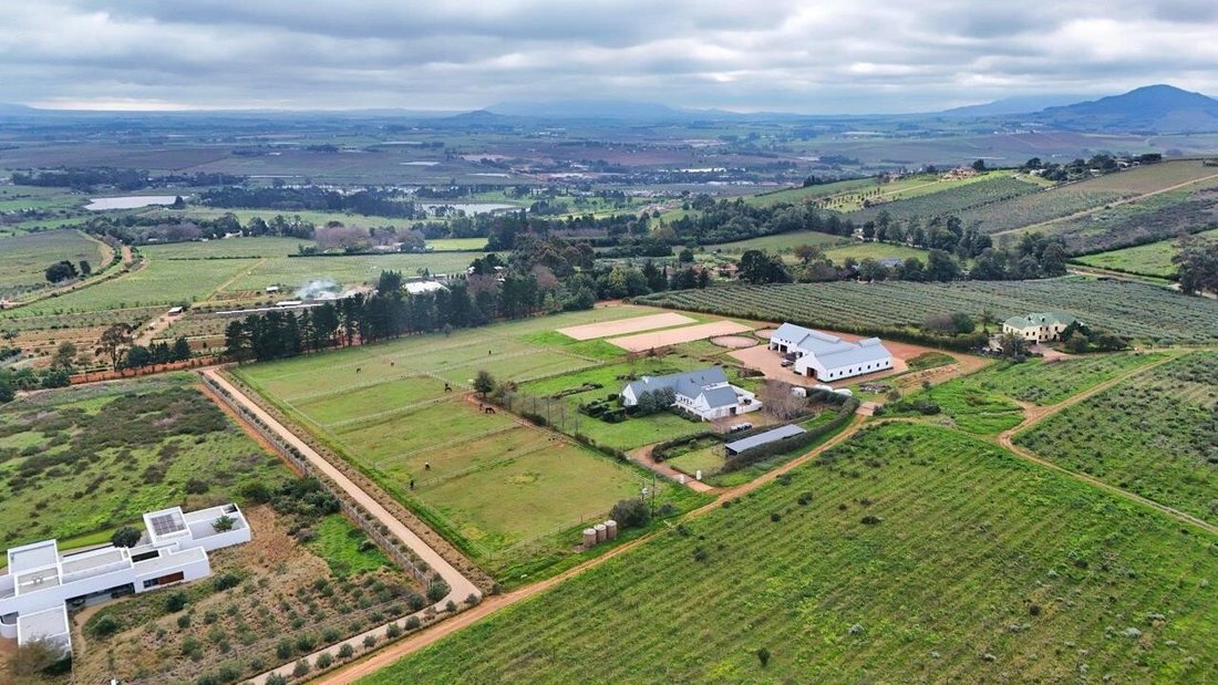 Farm Ranch in Brackenfell South, Cape Town, South Africa 5 - 18528419