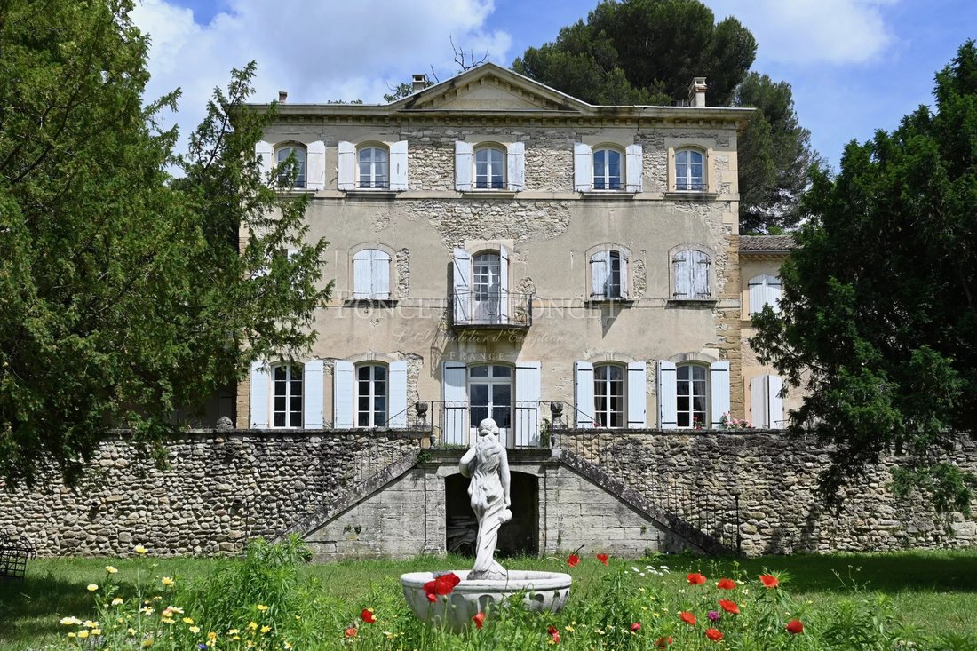 Castle in Suze-la-Rousse, Auvergne-Rhône-Alpes, France 1 - 18418512