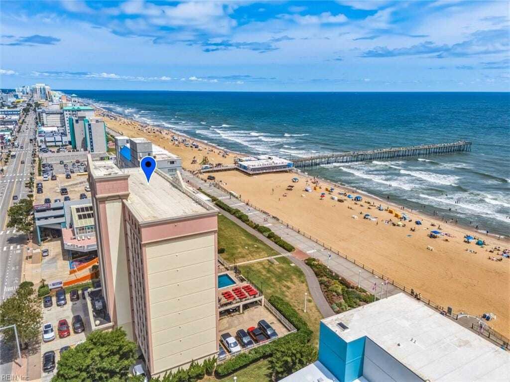 Condo in Virginia Beach, Virginia, United States 1 - 18528014