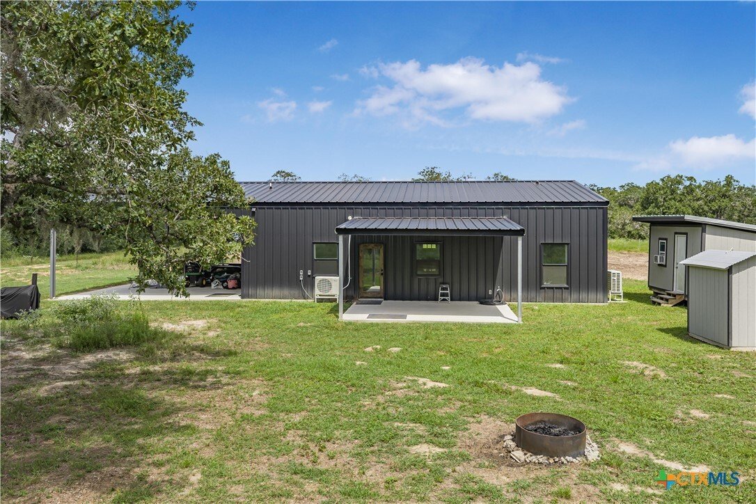 House in Goliad, Texas, United States 2 - 18528603