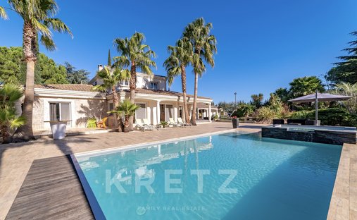House in Cooperative, Agde, France 1