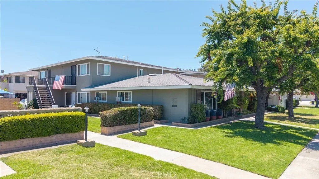 Costa Mesa, California, United States 5 - 18529166