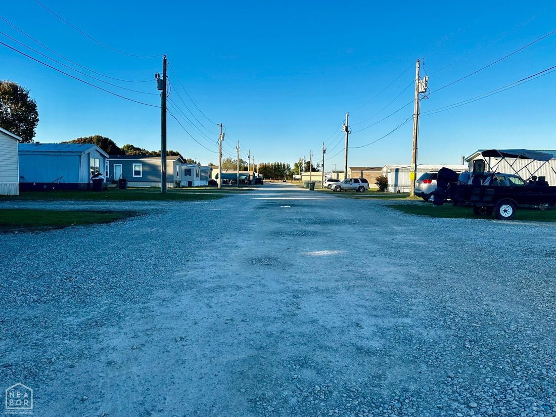 Brookland, Arkansas, United States 3 - 18526230