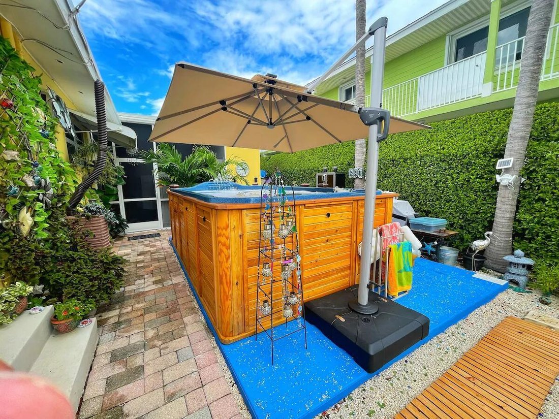 House in Key Colony Beach, Florida, United States 5 - 18527819