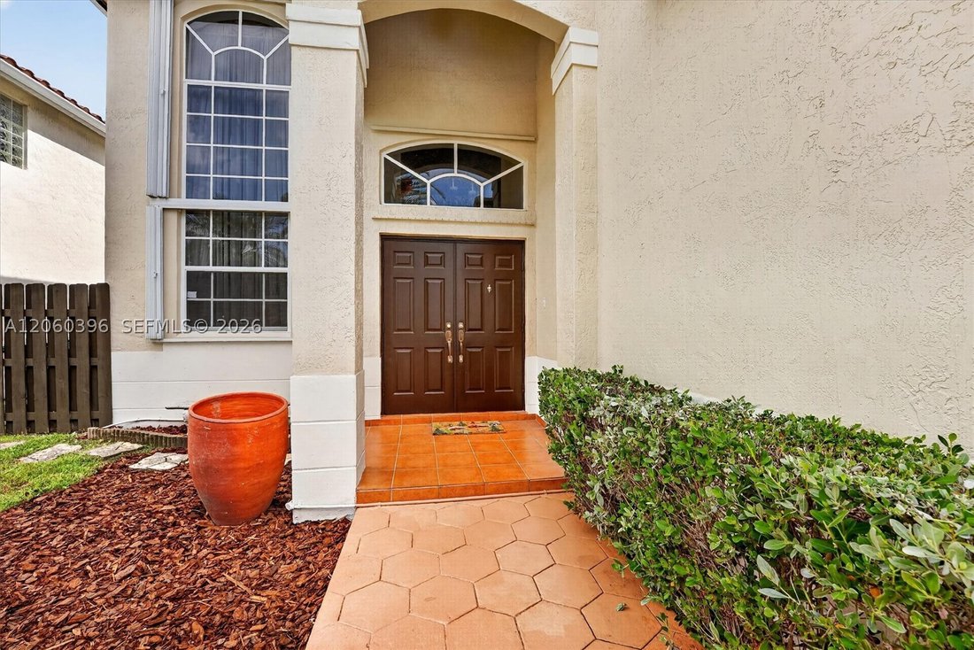 House in Miami, Florida, United States 4 - 18528870