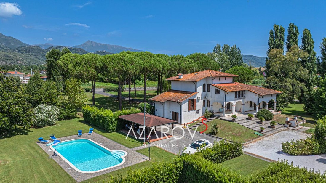 Villa in Pietrasanta, Tuscany, Italy 1 - 18526335