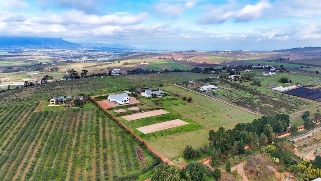 Farm Ranch in Brackenfell South, Cape Town, South Africa 3 - 18528419