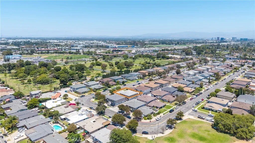 Costa Mesa, California, United States 2 - 18529166