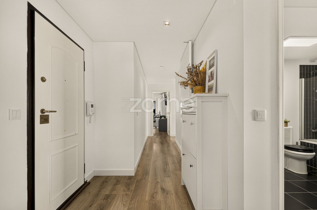 Apartment in Belas, Lisbon, Portugal 2 - 18529613