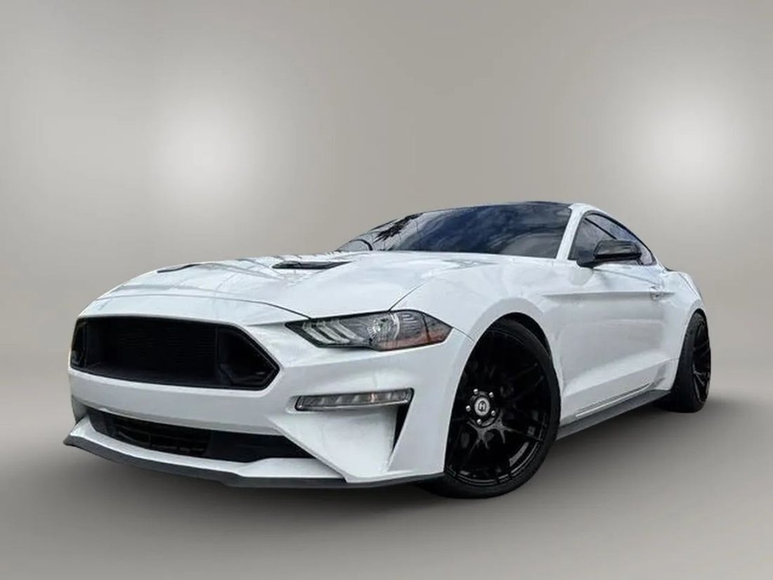 Coupe in Riverside, CA, United States 1 - 18527133