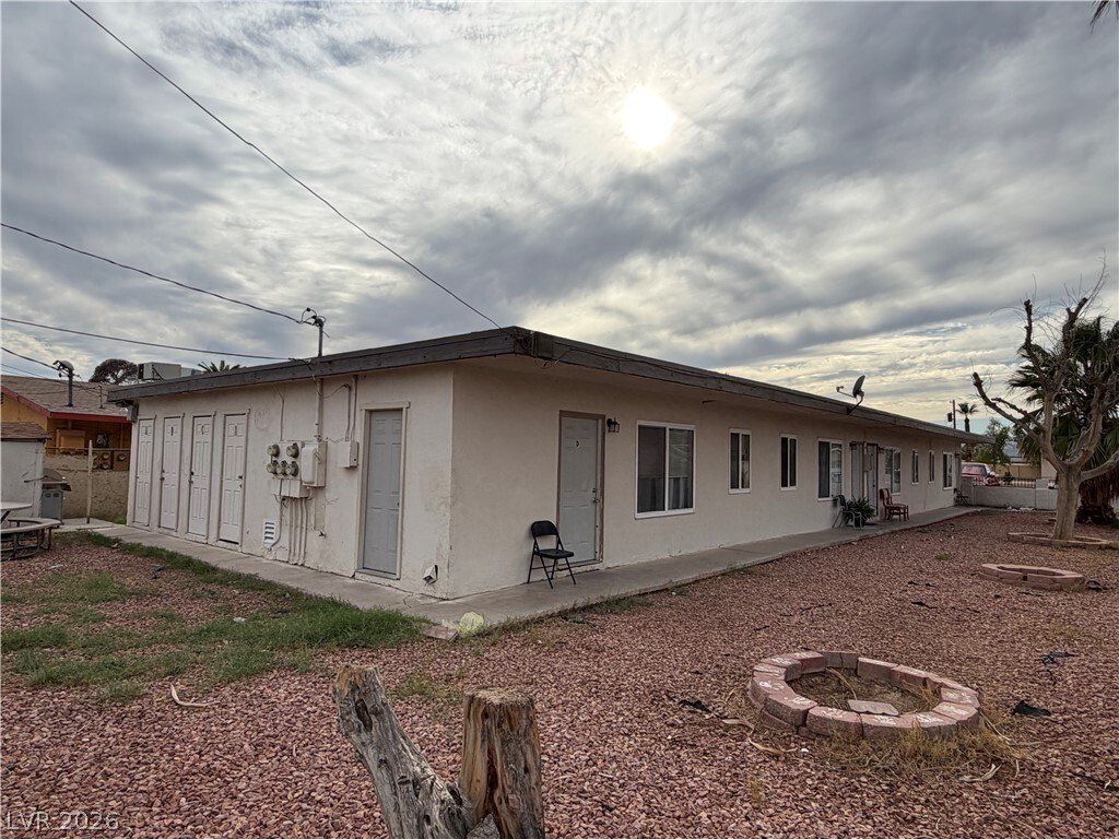 North Las Vegas, Nevada, United States 2 - 18528480
