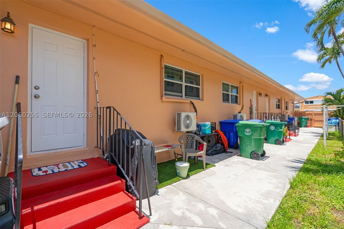 Coral Gables, Florida, United States 4 - 18528859