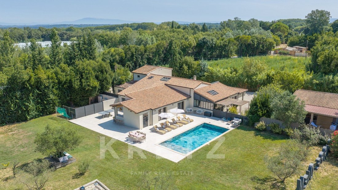 House in Saint-Rémy-de-Provence, Provence-Alpes-Côte d'Azur, France 3 - 18529986