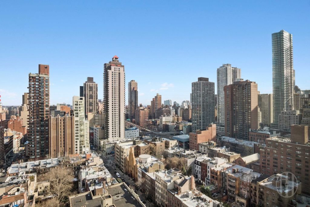 House in New York, New York, United States 5 - 18530175
