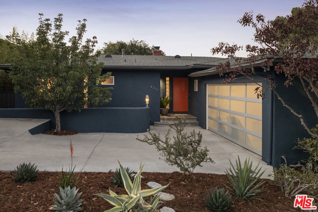 House in Los Angeles, California, United States 3 - 18528574