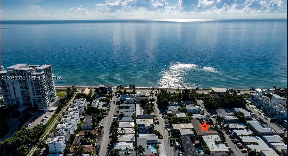 Hollywood, Florida, United States 4 - 18528843