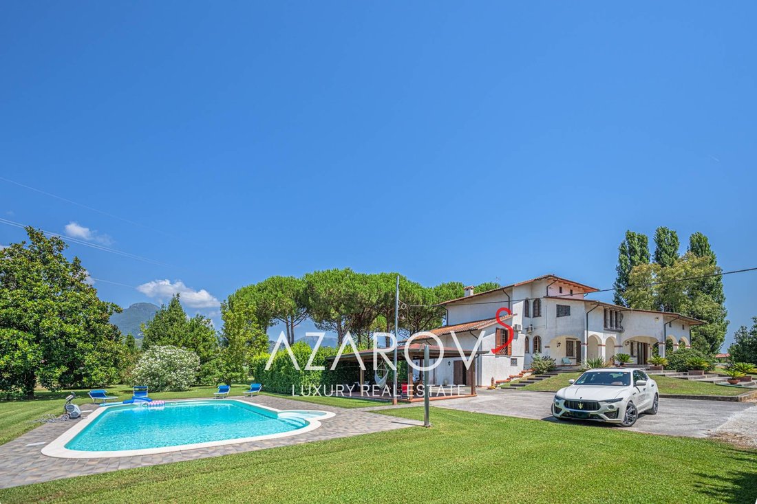 Villa in Pietrasanta, Tuscany, Italy 3 - 18526335