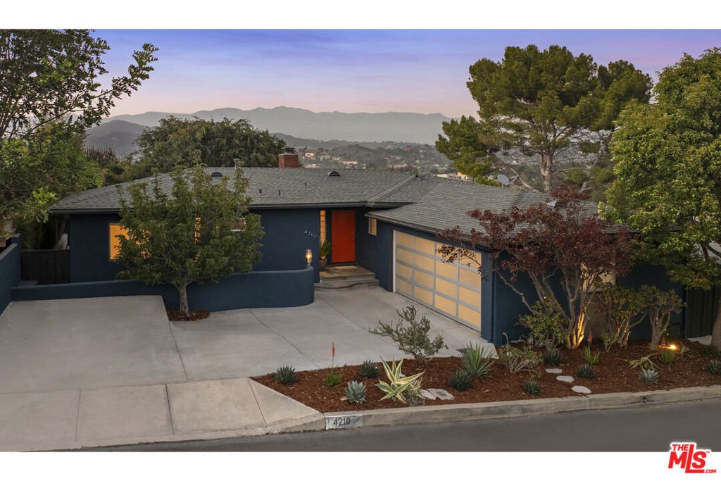 House in Los Angeles, California, United States 1 - 18528574
