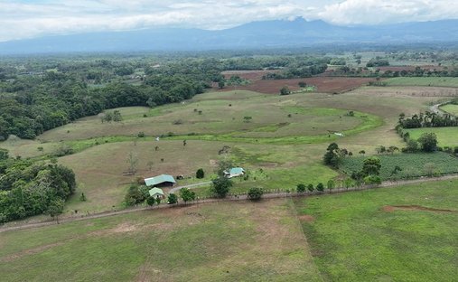 Land in Grecia, Guanacaste Province, Costa Rica 1