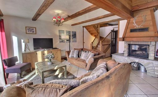 Chalet in Sainte-Foy-Tarentaise, Auvergne-Rhône-Alpes, France 1