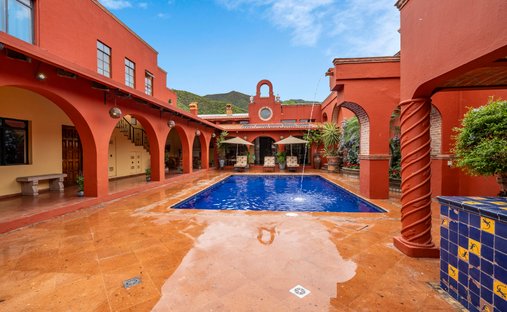 House in Mascota, Jalisco, Mexico 1