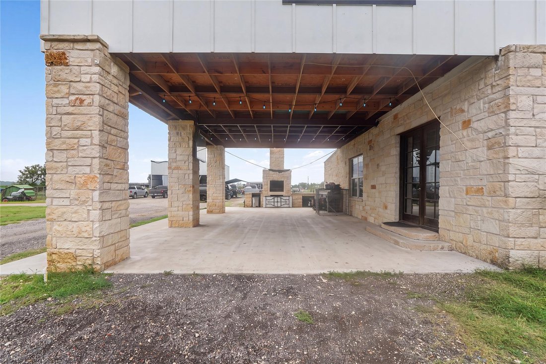 House in Bastrop, Texas, United States 4 - 18512126