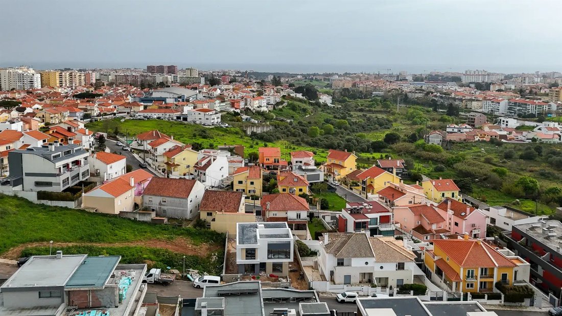 House in Carcavelos e Parede, Lisbon, Portugal 2 - 18530496