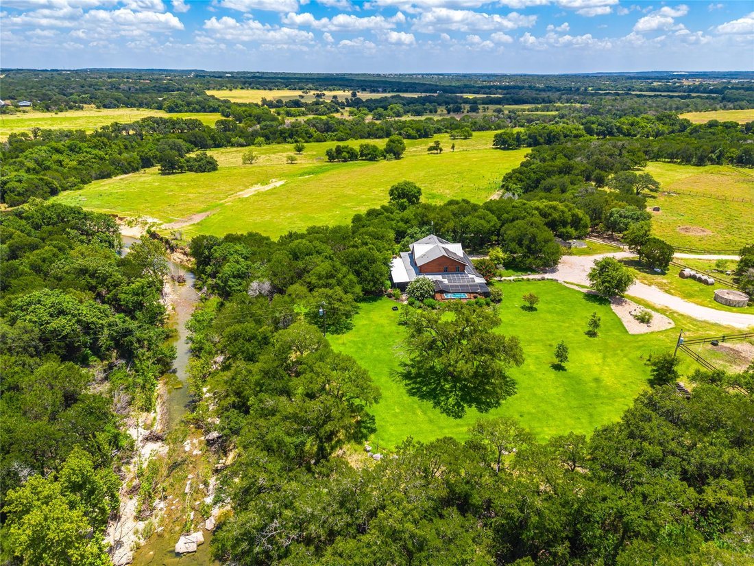 House in Liberty Hill, Texas, United States 1 - 18530476