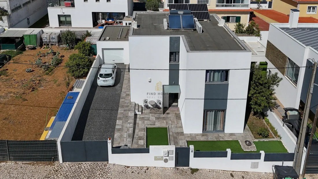 House in Sao Domingos de Rana, Lisbon, Portugal 1 - 18530487