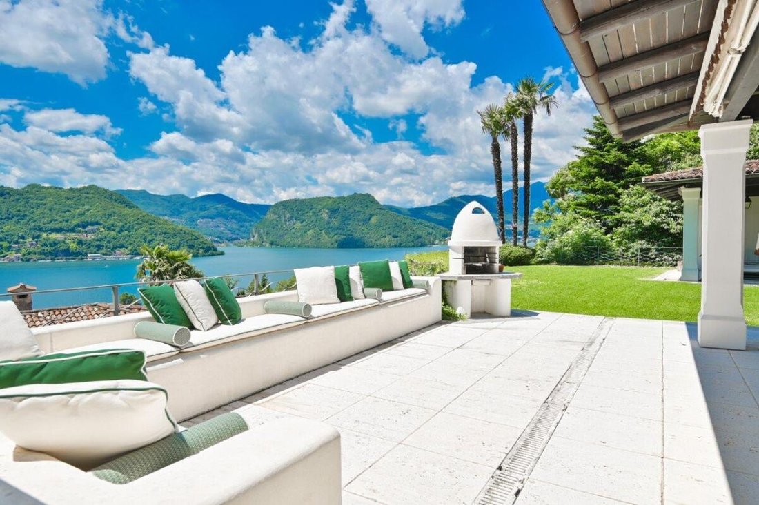Villa in Lugano, Ticino, Switzerland 1 - 18530498