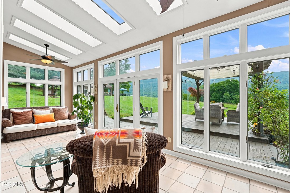 House in Big Stone Gap, Virginia, United States 3 - 18530457