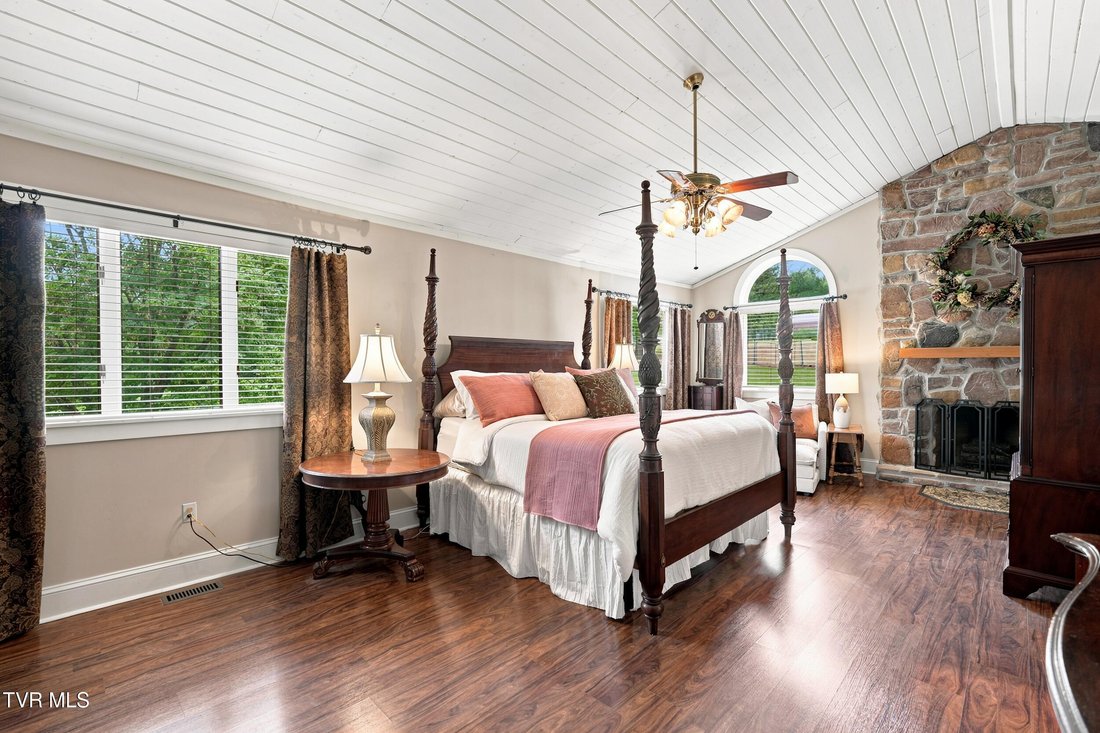 House in Big Stone Gap, Virginia, United States 4 - 18530457