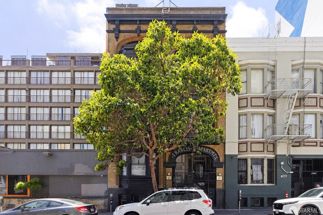 San Francisco, California, United States 1 - 18530472