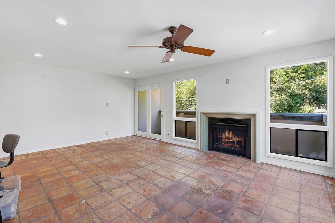 Townhouse in Austin, Texas, United States 5 - 18530479