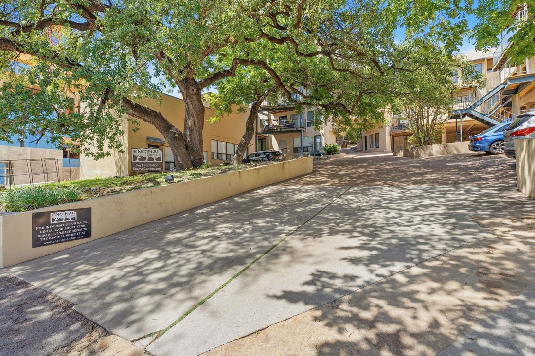 Townhouse in Austin, Texas, United States 2 - 18530479