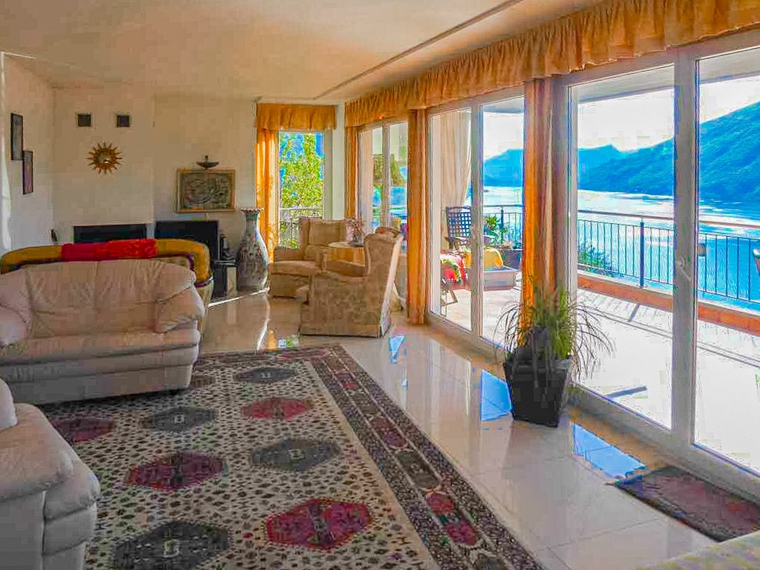 Villa in Bissone, Ticino, Switzerland 1 - 18530500