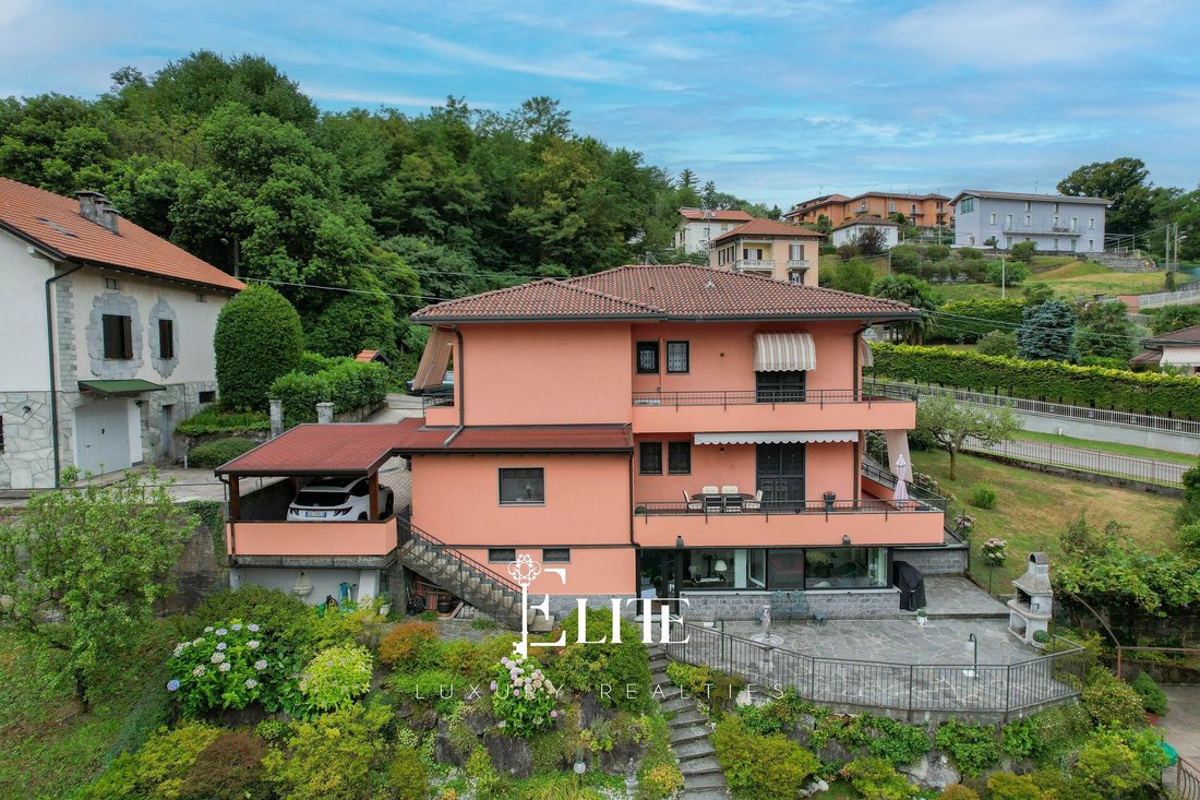 Villa in Laveno-Mombello, Lombardy, Italy 2 - 18530690