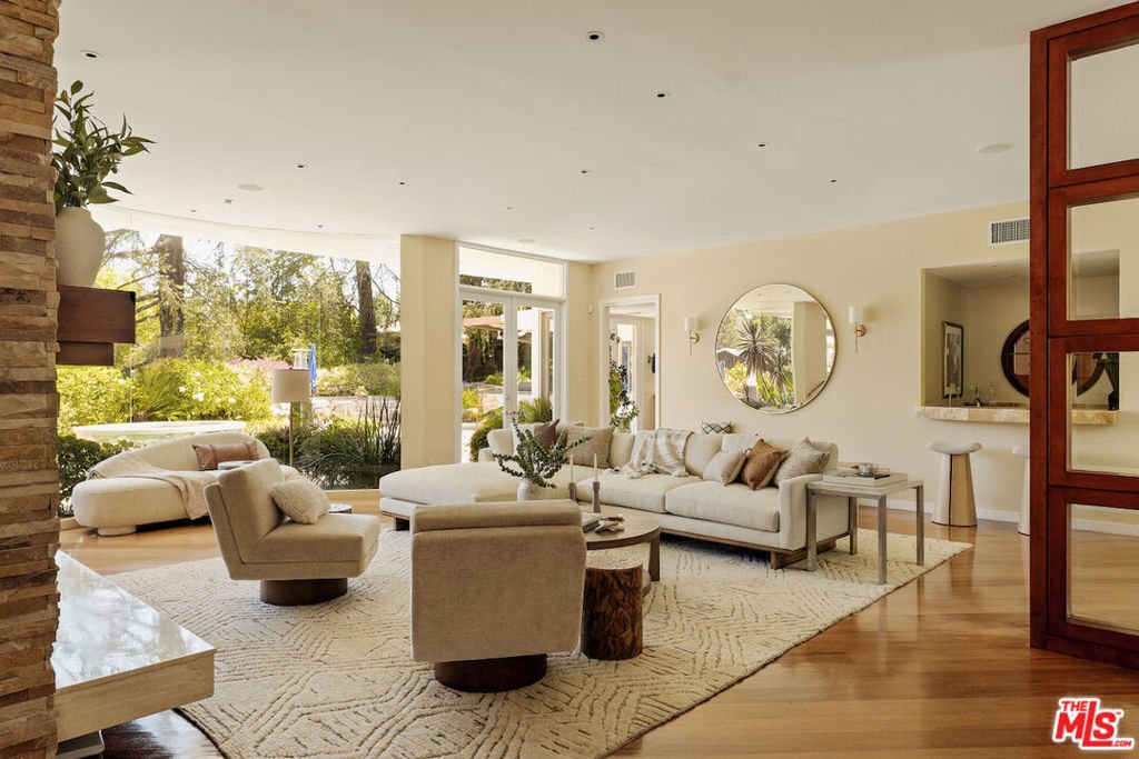 House in Los Angeles, California, United States 5 - 18530882