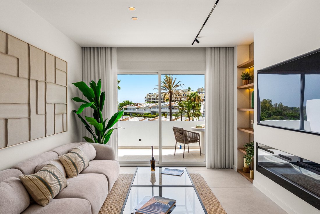 Penthouse in Nueva Andalucia, Marbella, Spain 4 - 18531010