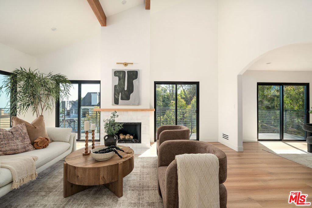 House in Los Angeles, California, United States 4 - 18530887
