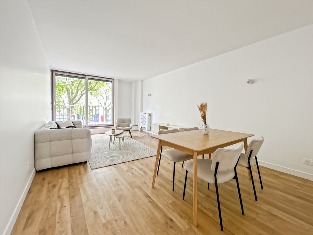 Apartment in Léon-Blum Folie-Regnault, Paris 11e Arrondissement, Paris 1 - 18530763