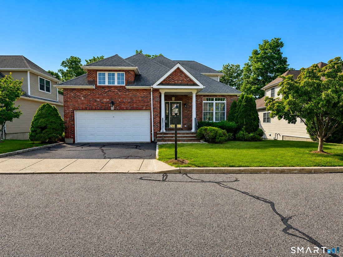Condo in Milford, Connecticut, United States 1 - 18530906