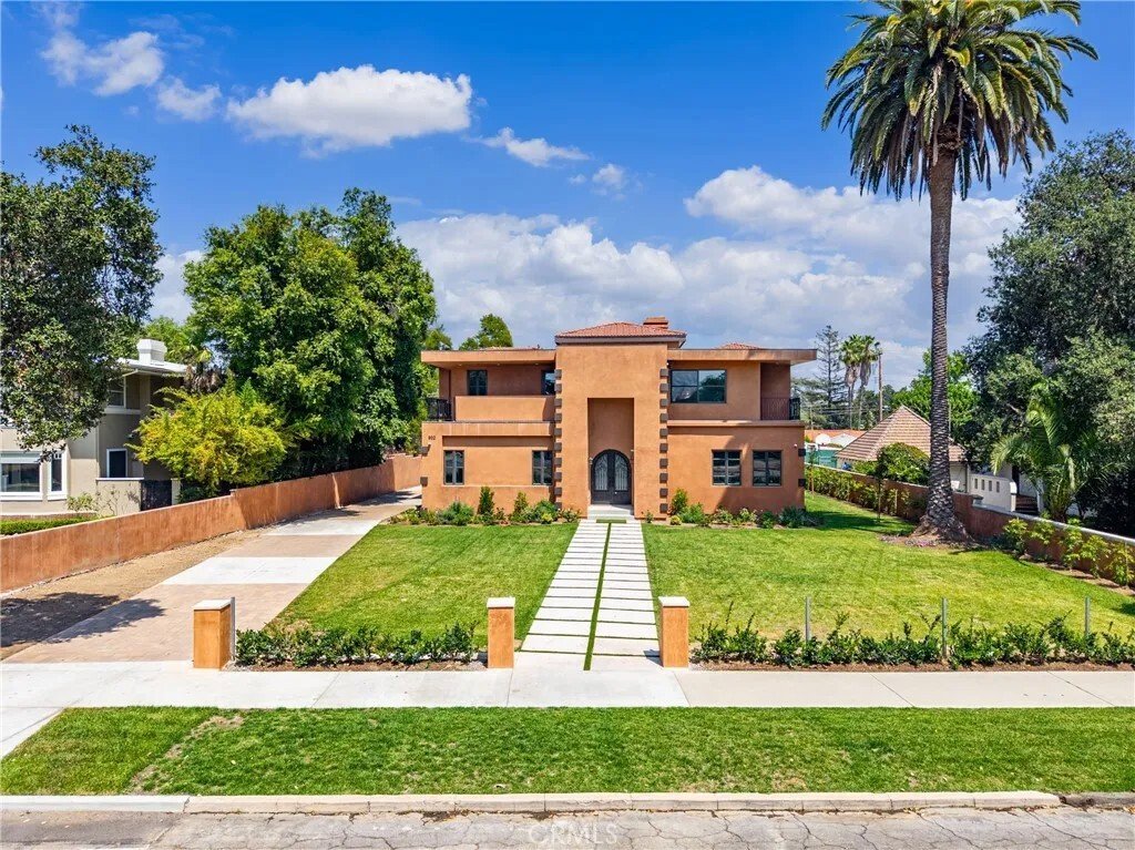 House in Altadena, California, United States 1 - 18026723